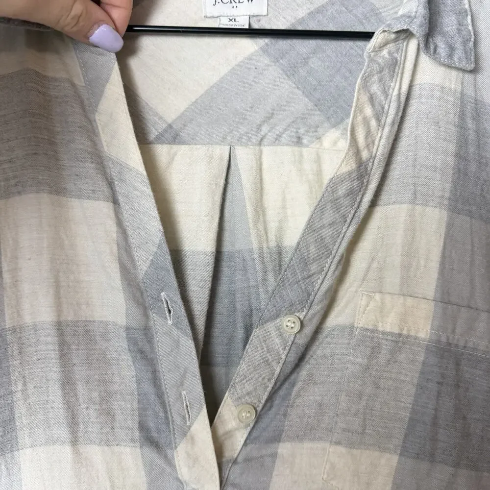 J. Crew Open V-Neck Gray Cream Plaid Flannel Popover Shirt Women’s Size XL